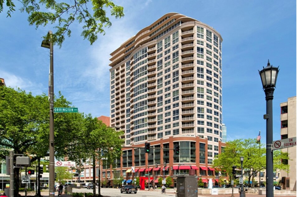 Foto principal - 807 Davis St
