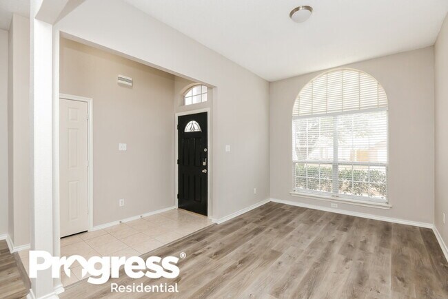 Building Photo - 1507 Fern Dr