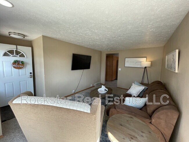 Foto del edificio - 1425 E Garland Ave