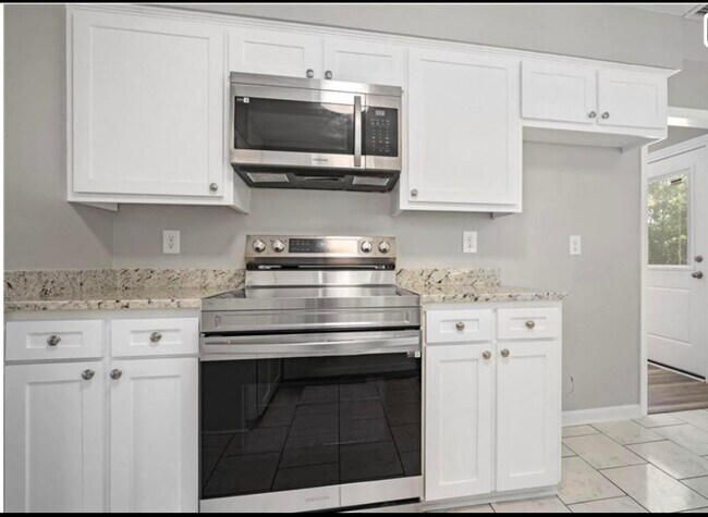 Foto del edificio - 5405 Timberlane Dr
