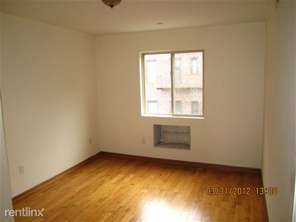 Building Photo - 8442 Lefferts Blvd