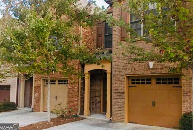 Building Photo - 306 Knelston Oak Dr NE