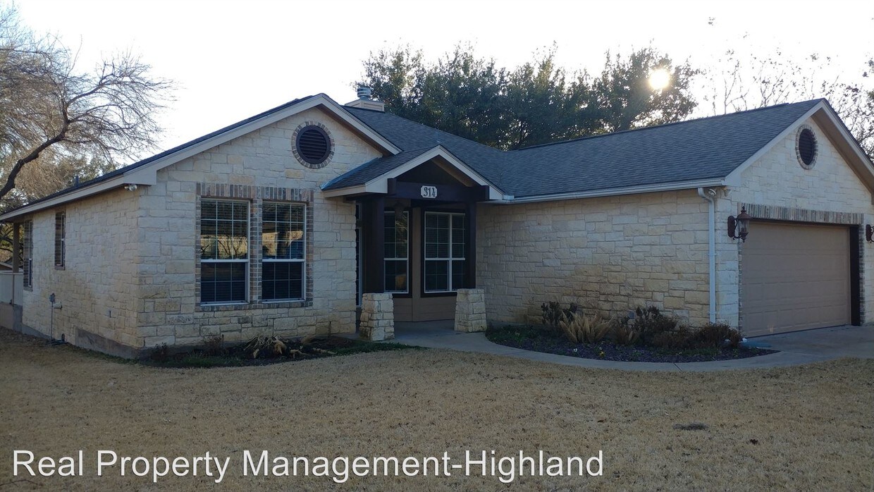 Primary Photo - 314 Bluebird Cir