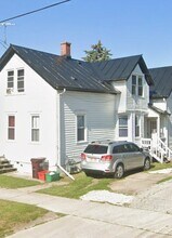 Building Photo - 913 S 19th St