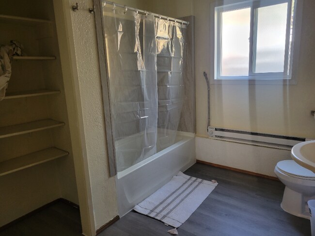 Foto del edificio - 8732 14th Ave NW