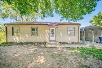 Building Photo - 168 E Grandview Dr