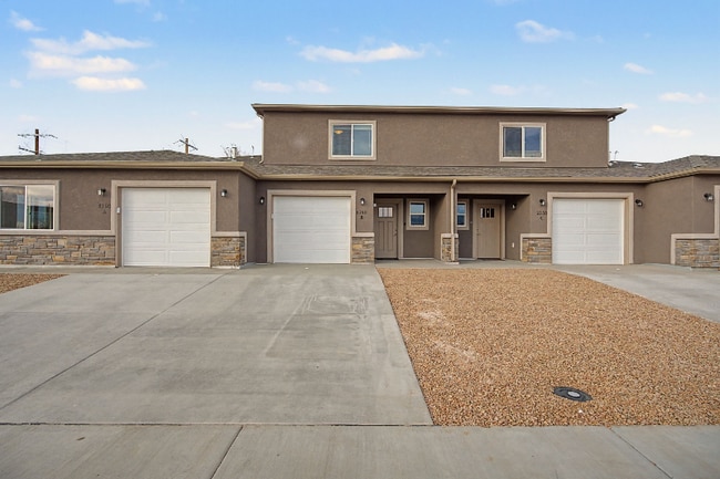 Building Photo - 2350 Gln Cyn Ave