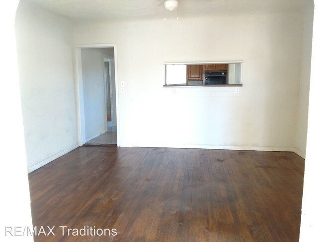 Building Photo - 3 br, 2 bath House - 610 W Buffalo St.