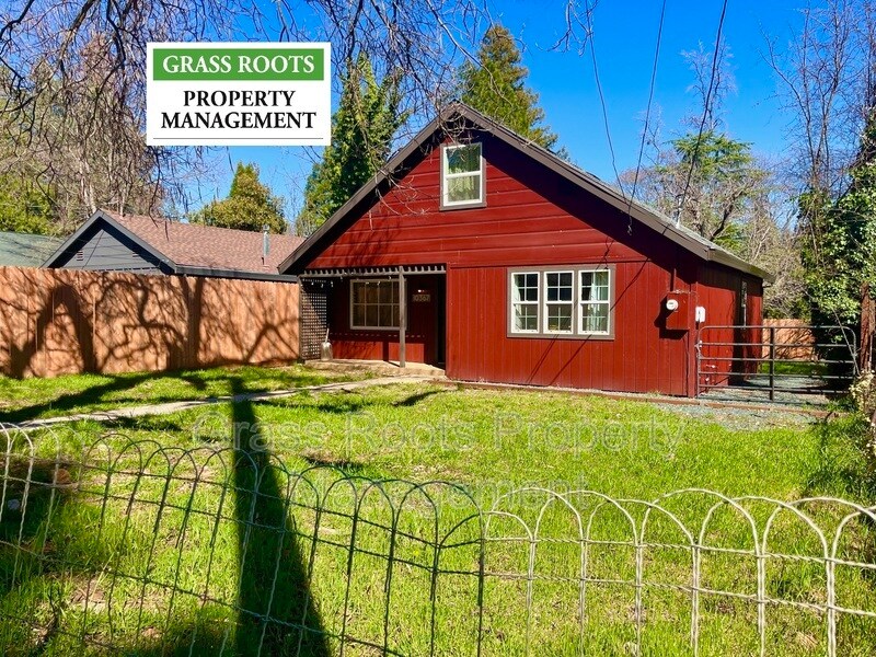Foto principal - 10367 Adam Ave