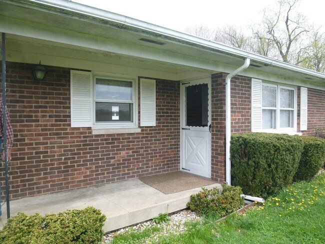 Building Photo - 615 S 10th St