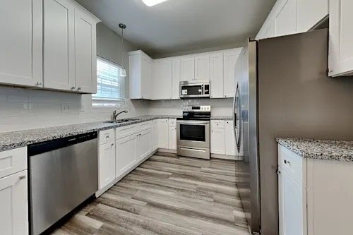 Building Photo - 702 Marjam Ln