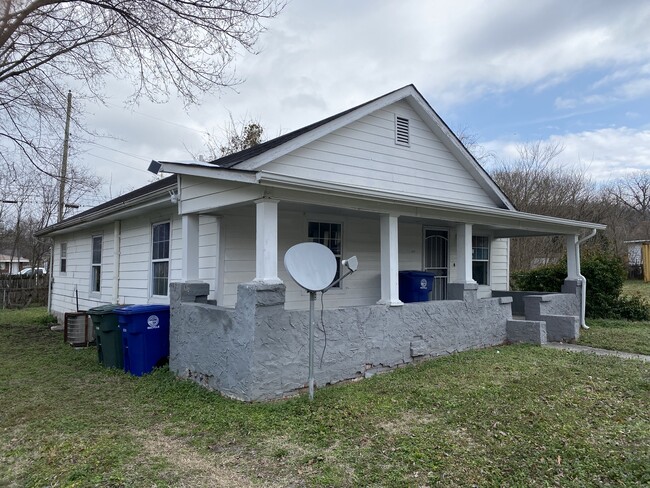 Building Photo - 2107 Raulston St