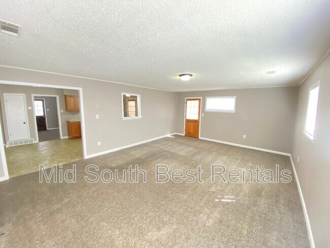 Building Photo - 2473 Chattering Ln