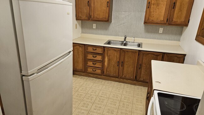 Cocina - 1208 Highland Ave