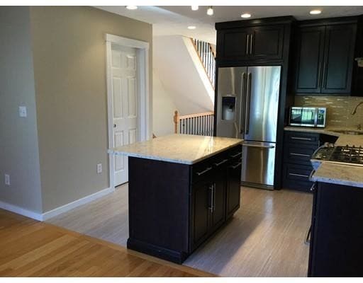 Building Photo - 17 Merlin Ct