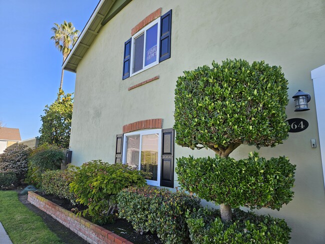 Building Photo - 12100 Montecito Rd