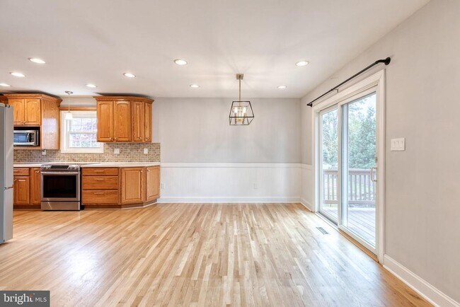 Foto del edificio - 617 Oak Ln