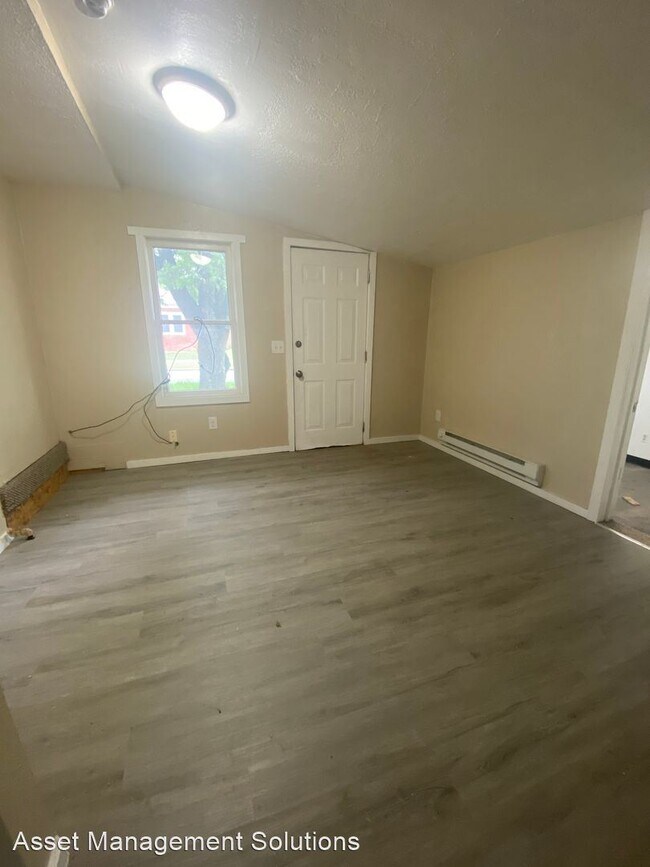 Building Photo - 1 br, 1 bath House - 2304 N McKinley