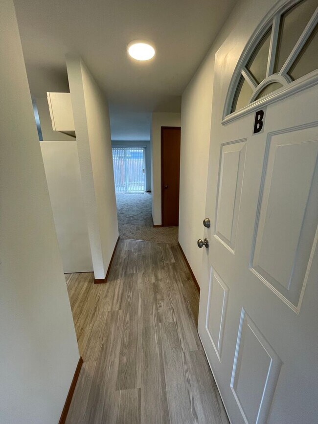 Foto del edificio - 8021 55th Ave NE