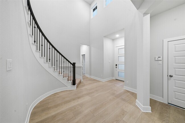 Building Photo - 31719 Hatcher Grv Ln