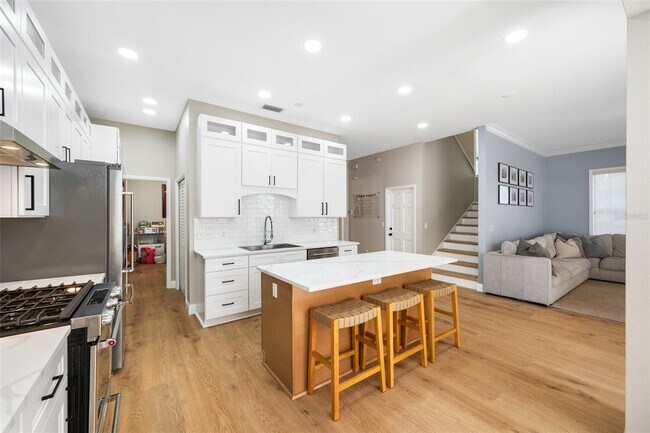 Foto del edificio - 2808 Southpointe Ln