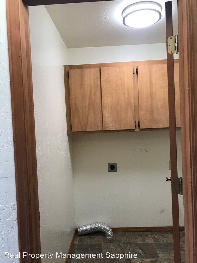 Building Photo - 2 br, 1 bath House - 936 Little Joe Lane