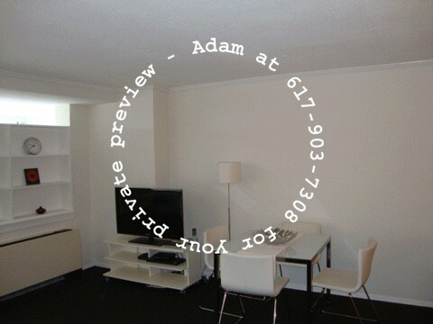 Foto del edificio - 8 Whittier Pl