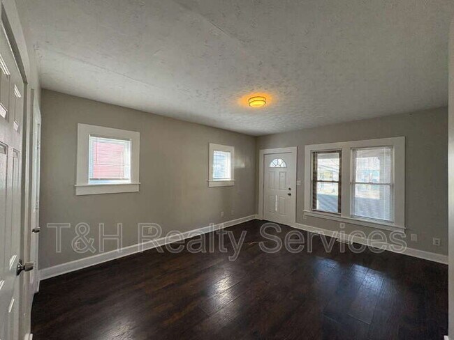 Foto del edificio - 2925 N Delaware St