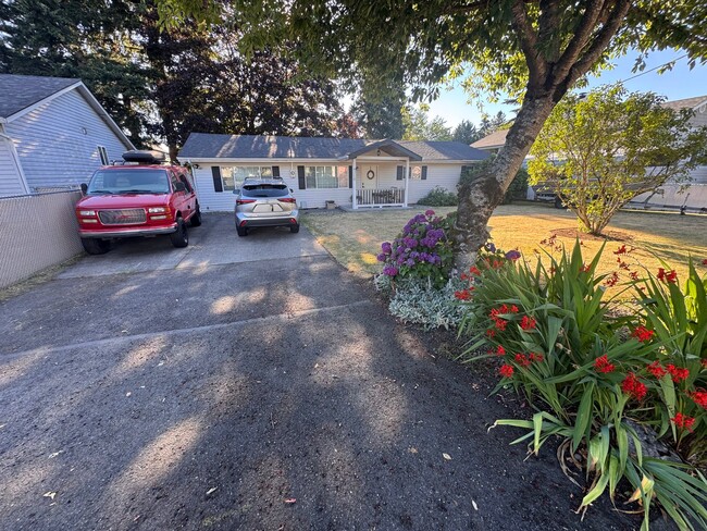Building Photo - 4710 NE 129th Ave