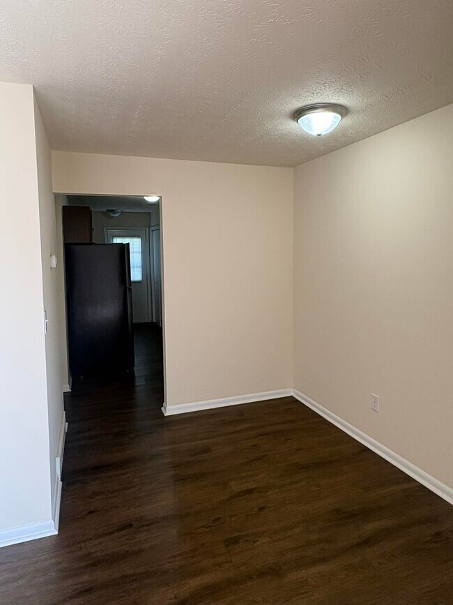 Foto del edificio - 1617 McIntosh St