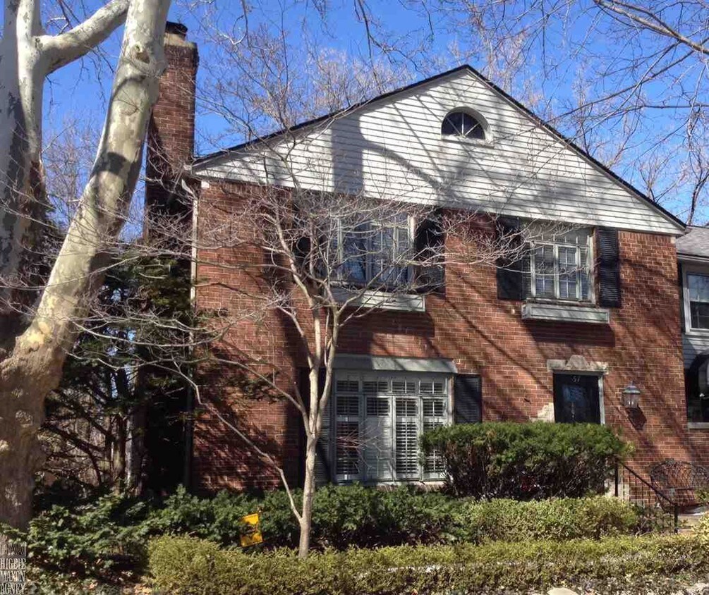 Primary Photo - 57 Cranford Ln