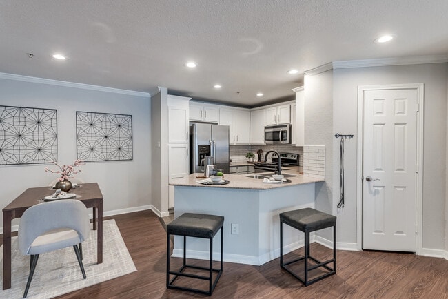 Building Photo - Enjoy Up To $1,500 Off Now!