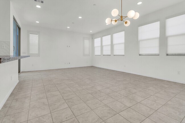 Building Photo - 4245 Powell Way