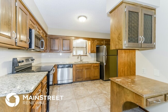 Building Photo - 4917 S Kendall Dr