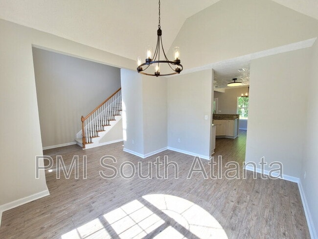 Building Photo - 235 Briarsweet Way