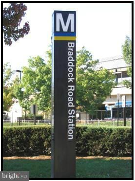 Foto del edificio - 545 E Braddock Rd