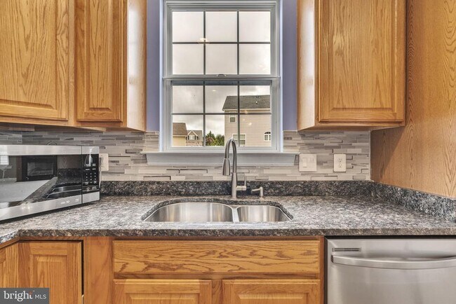 Foto del edificio - 24340 Broad Creek Dr