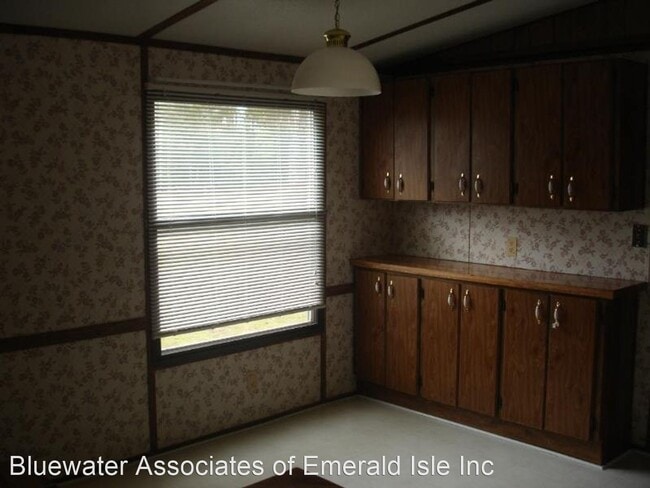 Building Photo - 3 br, 2 bath House - 532 Bogue Loop Rd