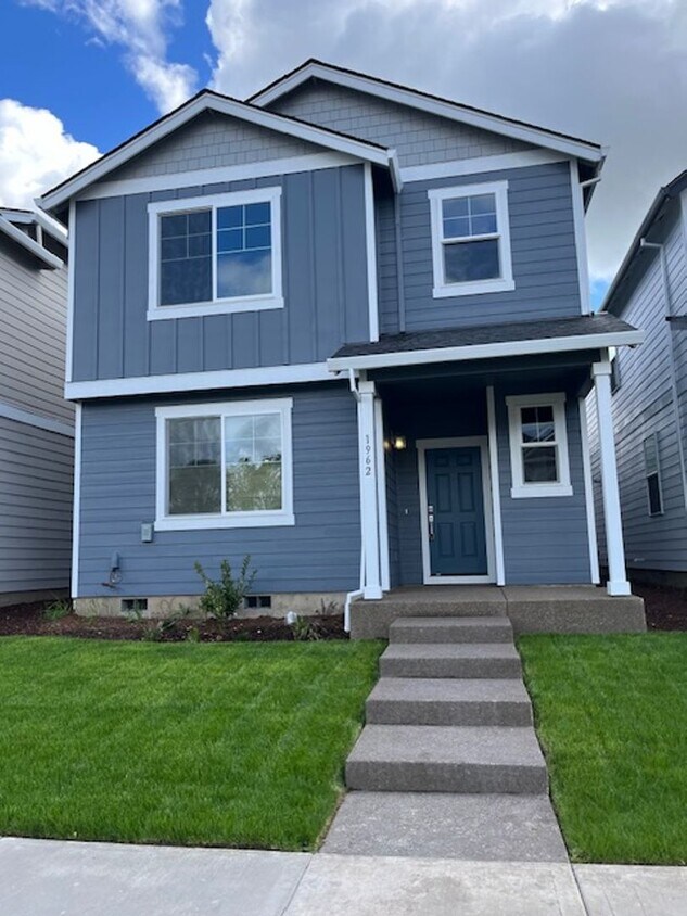 Foto principal - New 4 Bedroom 2.5 Bath Home McMinnville OR