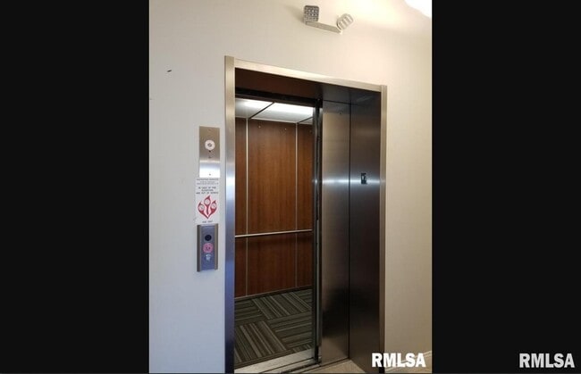 Foto del edificio - 1534 River Dr