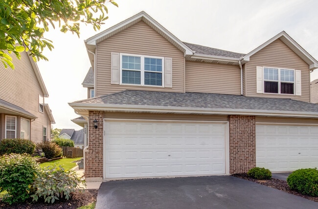 Building Photo - 520 Frieh Dr