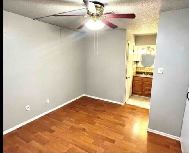 Foto del edificio - 2315 Loreco St