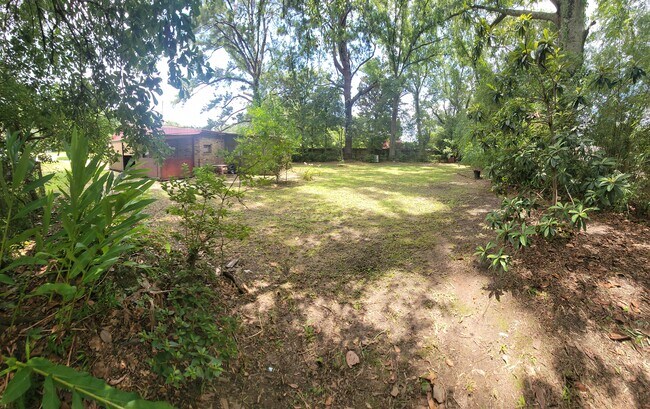 Building Photo - 2501 Rowell St