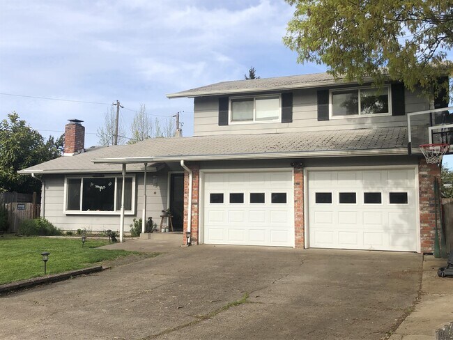 Foto del edificio - 2118 Elysium Ave