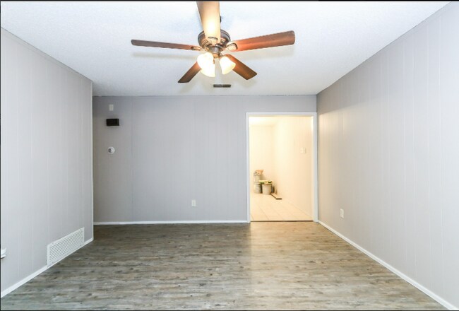 Foto del edificio - 2 Bedroom Duplex!