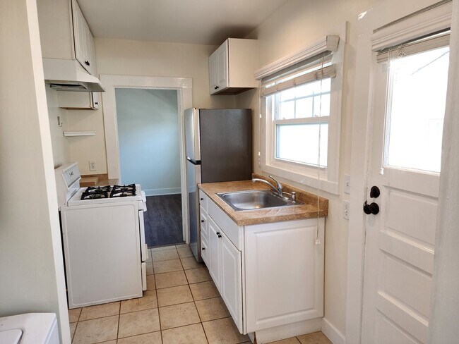 Foto del edificio - Coronado: Charming 1bd/1ba Village Cottage