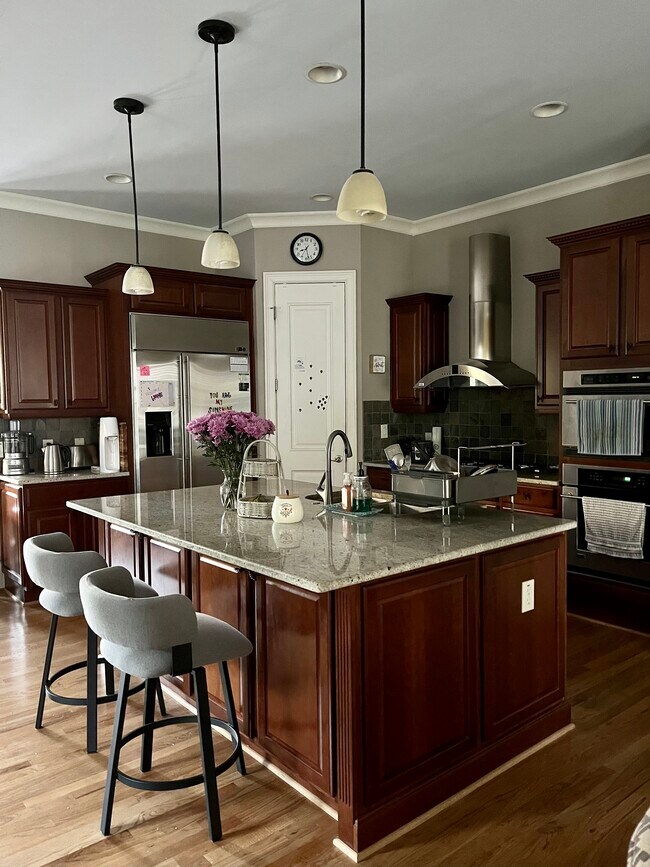 Foto del edificio - 384 16th St NW