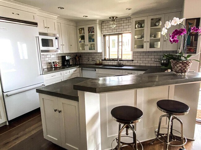 Foto del edificio - 221 24th St