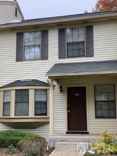 Primary Photo - 503 Timber Oaks Rd