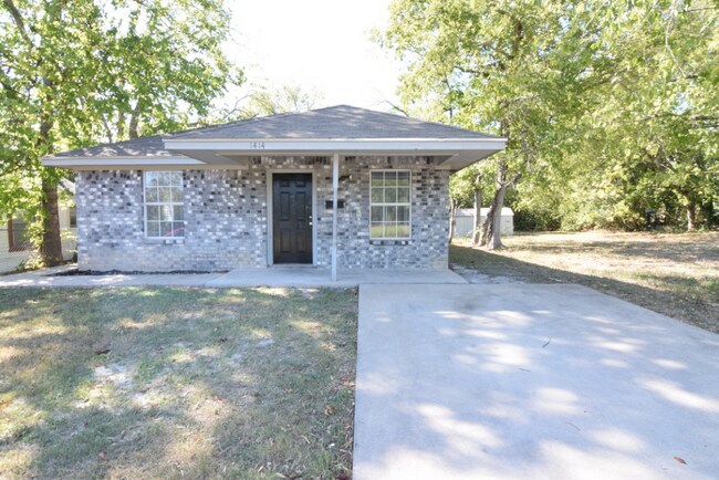 Building Photo - 1414 Martin Luther King Jr Ln